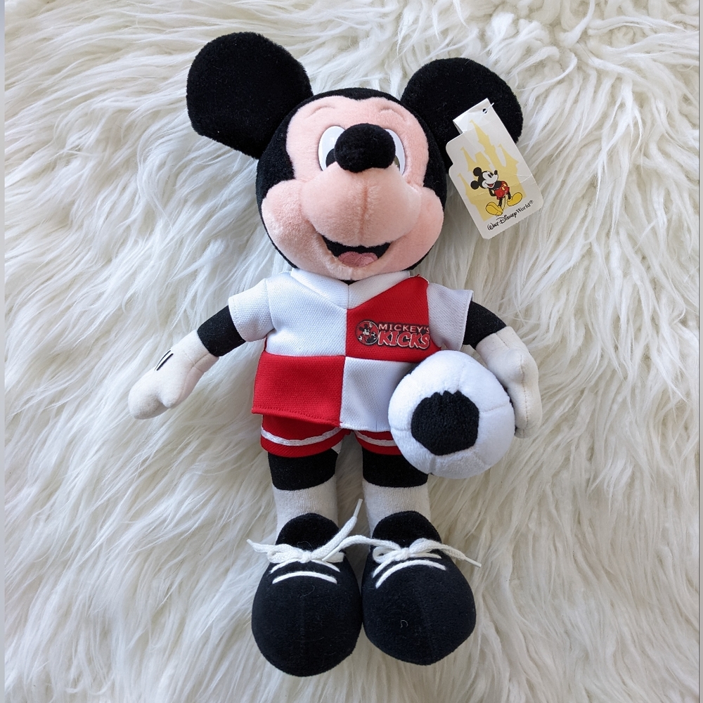 NWT Walt Disney World Mickey's Kick Soccer Mickey Mouse Plush 2000